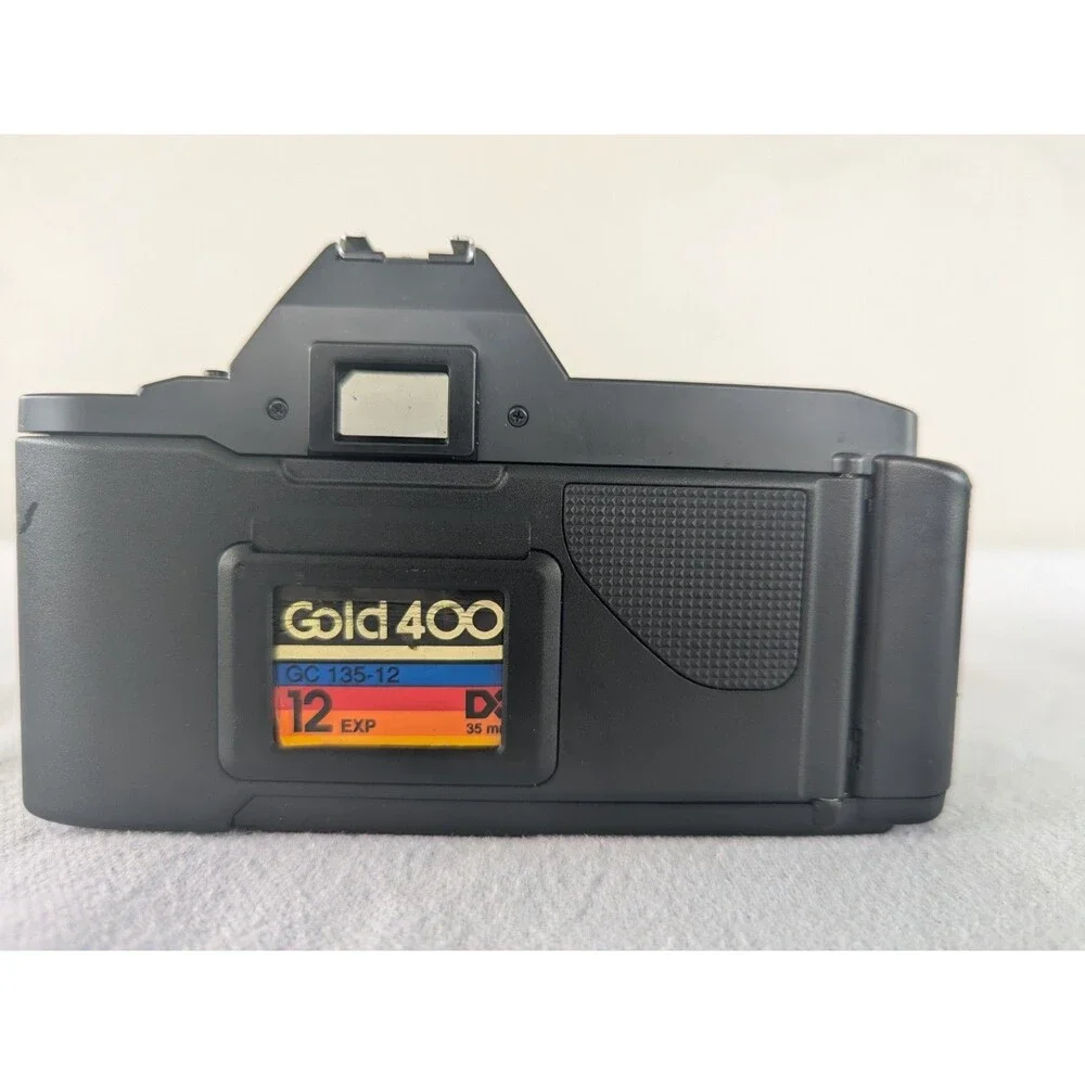 Vtg Canon T70 35mm Film Camera w/ 2 Lens - FD 35-70mm F/3.5-4.5 Zoom, 50mm 1:1.8